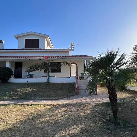 Villa Monte Longu Villa *